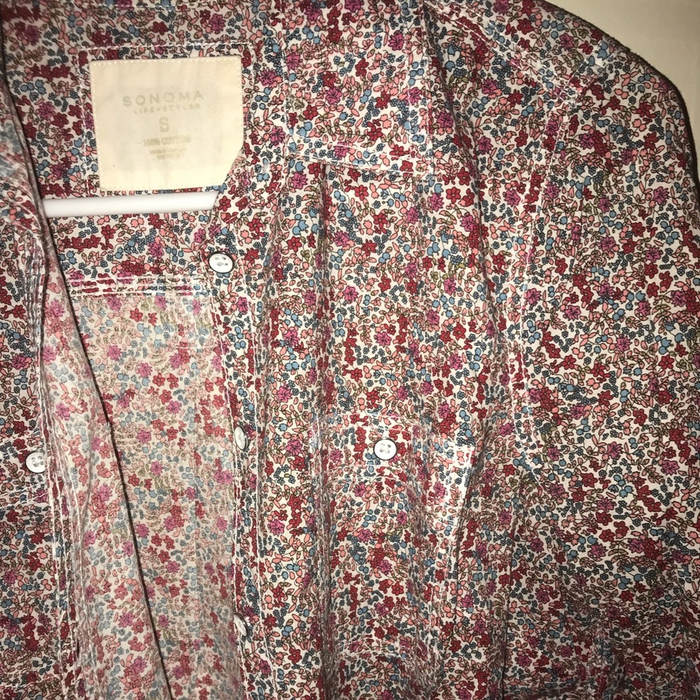 Floral button down - Picture 4 of 4